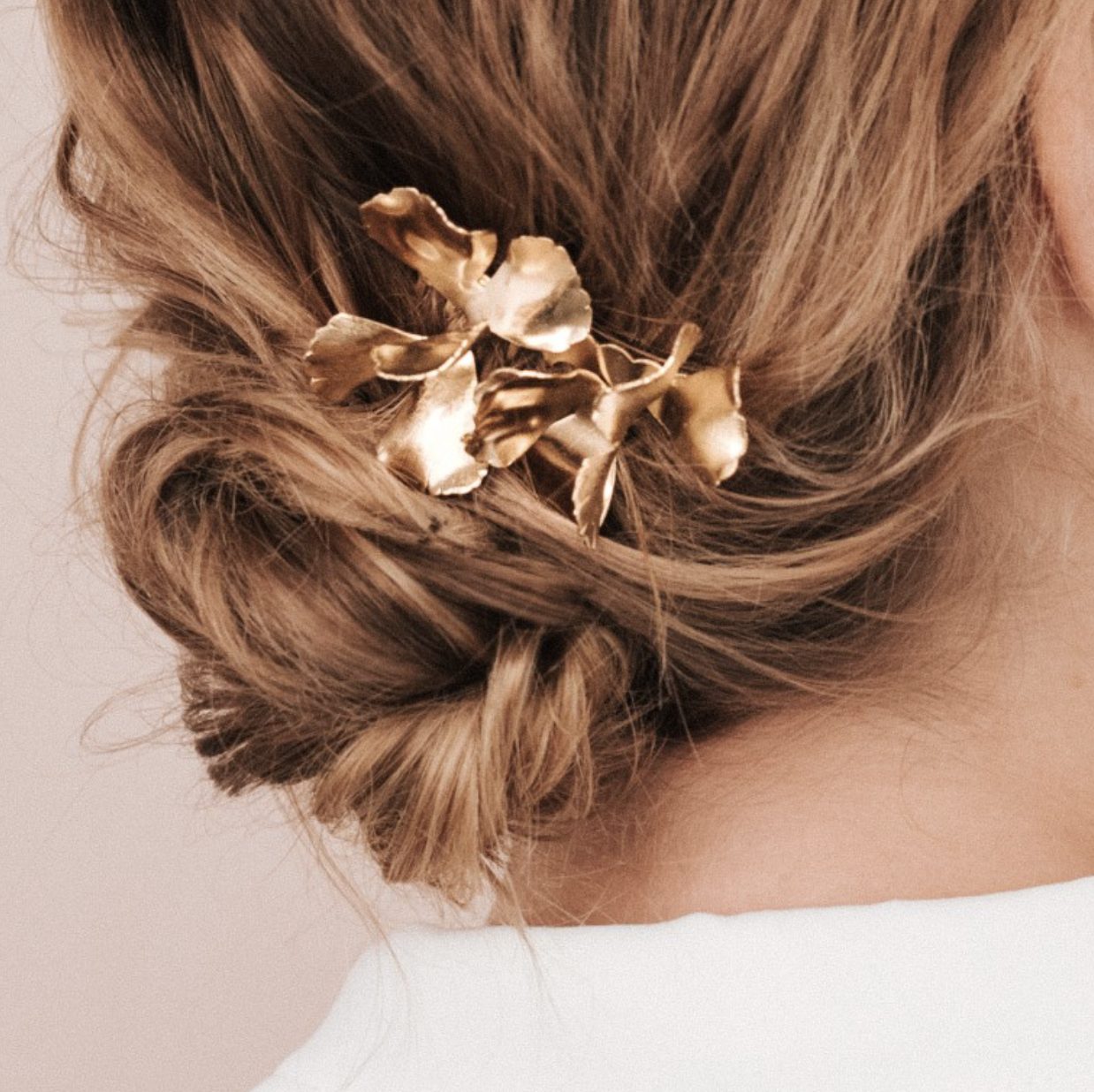 Allure, Gold Floral Hair-comb by Maison Sabben