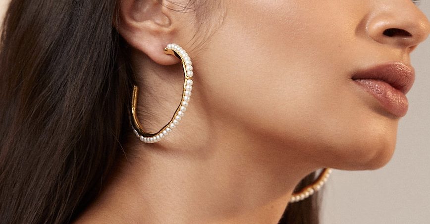 The Hermaenie Pearl Hoop Earrings by Shyla Jewellery
